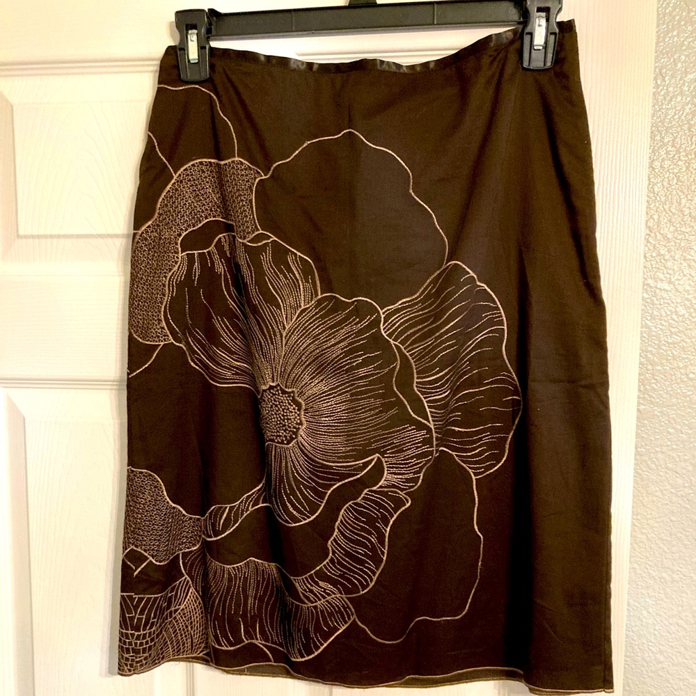 Ann Taylor brown and beige skirt size 6